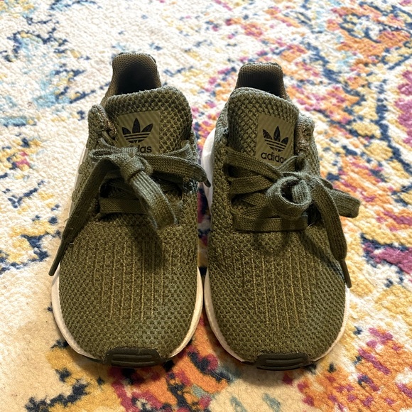 adidas Shoes Green Toddler Adidas Tennis Shoes 6t Poshmark